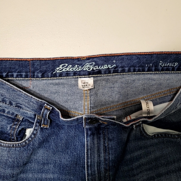 Eddie Bauer Jeans Men's 34X32 Blue Relaxed Fit 100% Cotton EUC - Picture 8 of 16